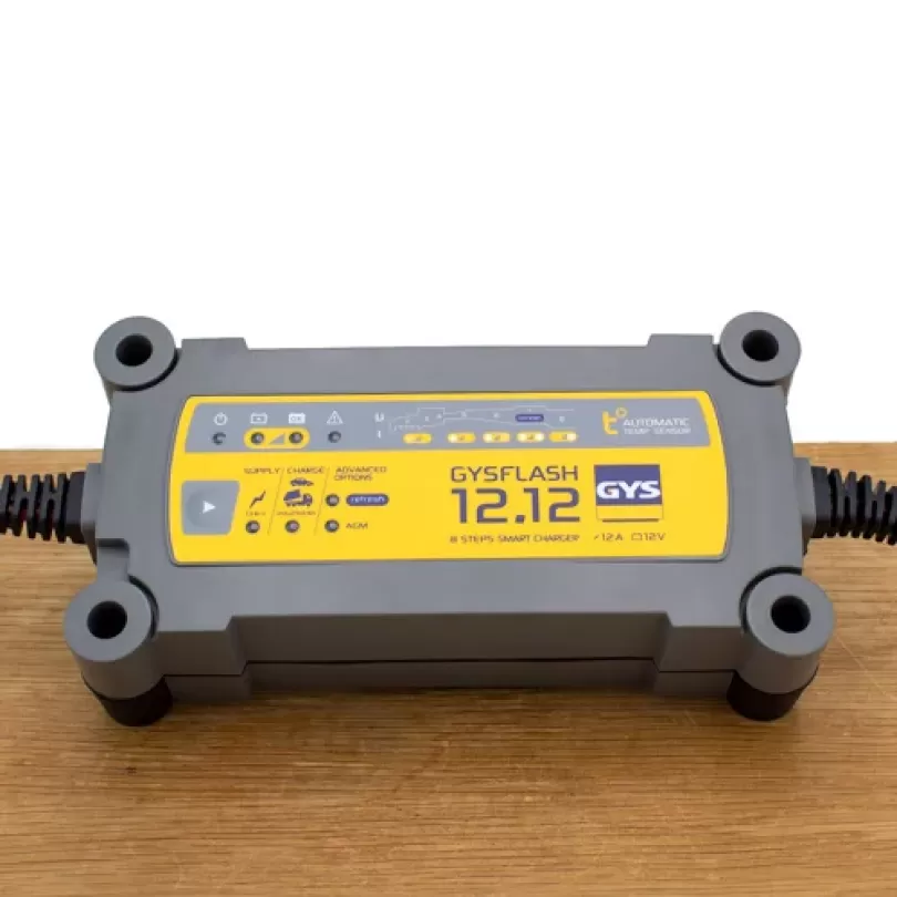 Thiết bị nạp ắc quy tự động 1 cấp 12V